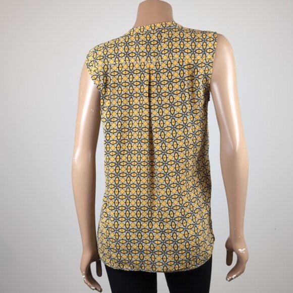 Banana Republic Patterned Sleeveless Top Vneck Pocket Blouse Buttoned Tank - Picture 7 of 10